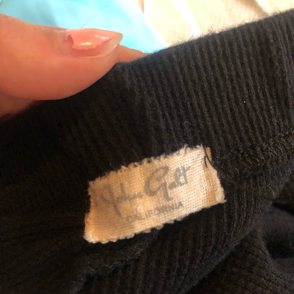 Brandy Melville shorts - Picture 2 of 2